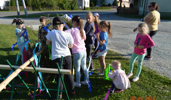 1. fotografia fotogalérie Stavanie mája 2024