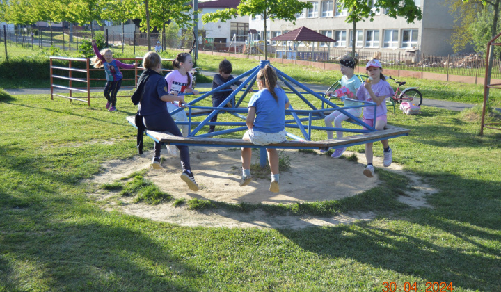 9. fotografia fotogalérie Stavanie mája 2024